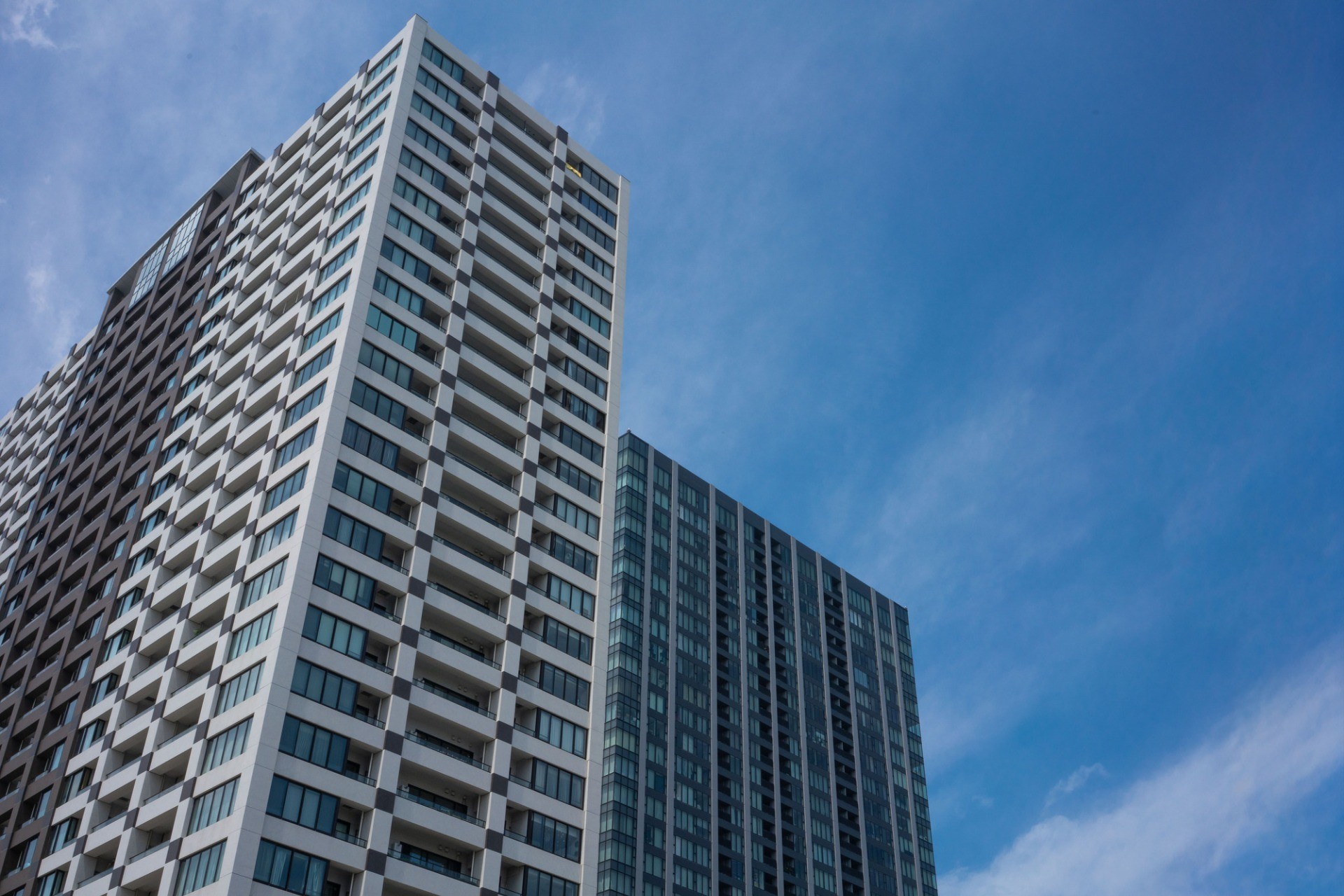 マンションを相続するとき何をする？手続きの流れと注意点をわかりやすく解説